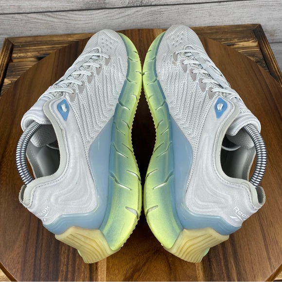 Reebok Zig Kinetica Lemon Glow Fluid Blue Training Shoe EH2811 Women’s Size 9.5 - Picture 7 of 11